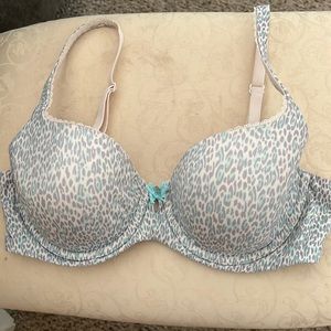 Victoria’s Secret Bra - Body by Victoria